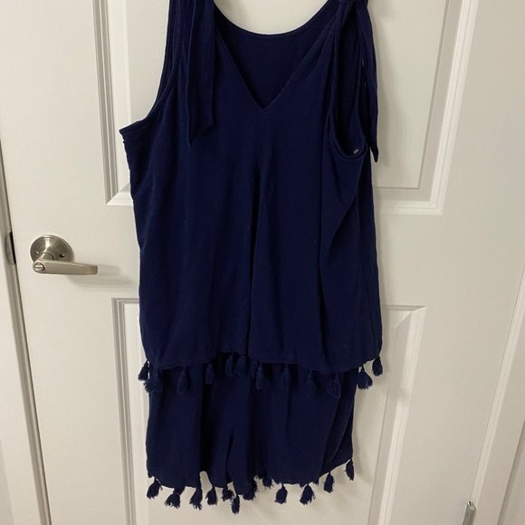 Crown & Ivy Children's Blue Sleeveless Romper. Large. - Picture 5 of 8
